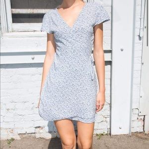 Brandy Melville Robbie Linen Dress